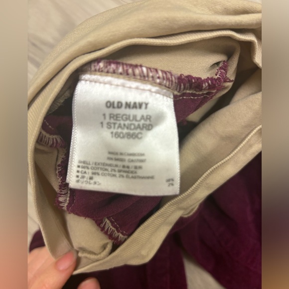 Dark red Old Navy maternity pants - Picture 4 of 4